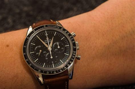 omega speedmaster 311.32.40.30.01.001|first omega lug size.